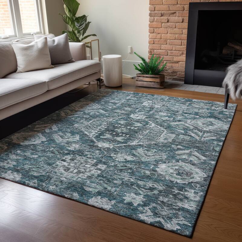 Machine Washable Indoor/ Outdoor Boho Traditional Chantille Rug