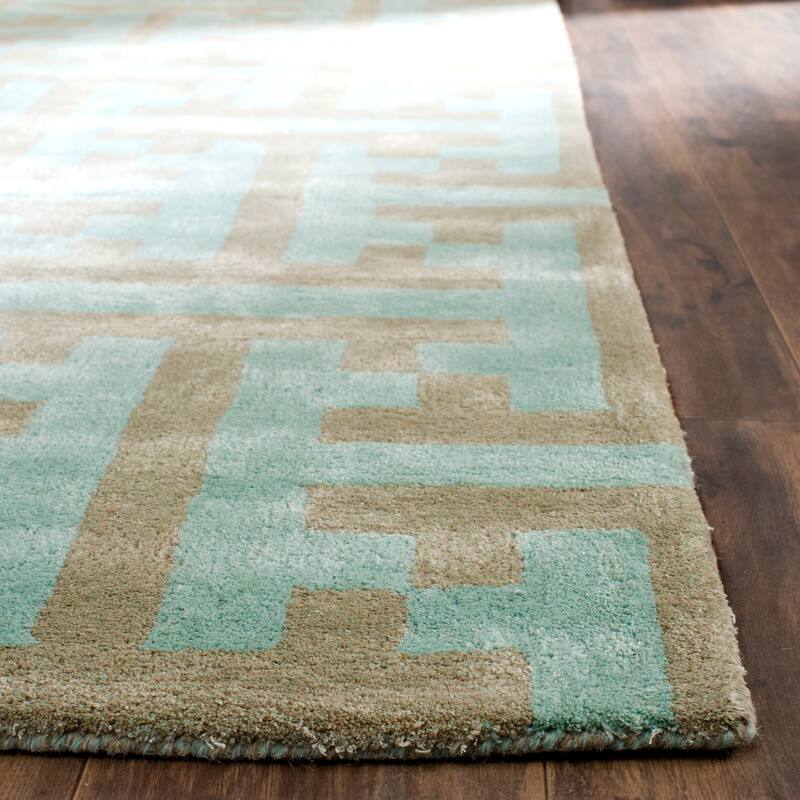 SAFAVIEH Handmade Soho Cherelle N.Z. Wool/ Viscose Rug