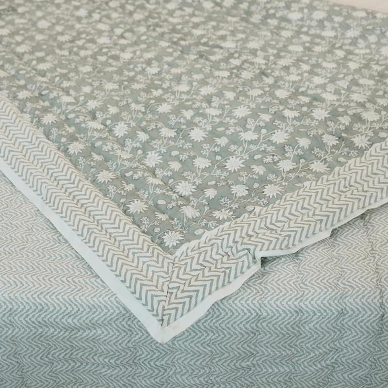 Fabdivine Handmade Luxury Hand Block Print Cotton Quilt - Both Side Printed Blue White Floral, Double-Sided Reversible Bedspread - 90" X 95" - Blue,White