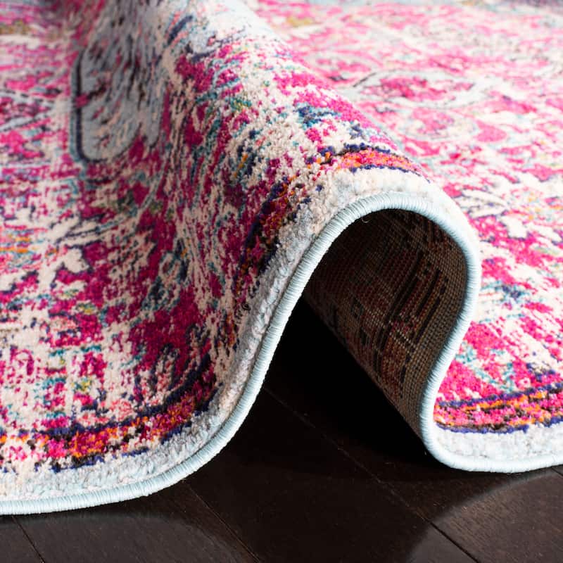 SAFAVIEH Madison Sabire Boho Medallion Distressed Rug