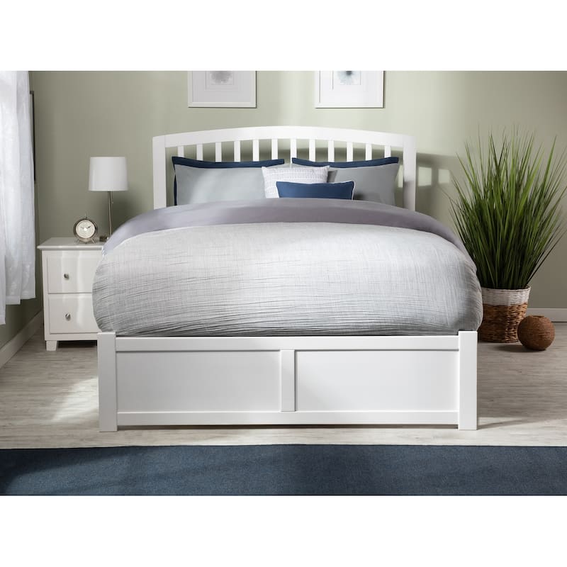 Richmond Full Platform Bed with Footboard and 2 Drawers in White