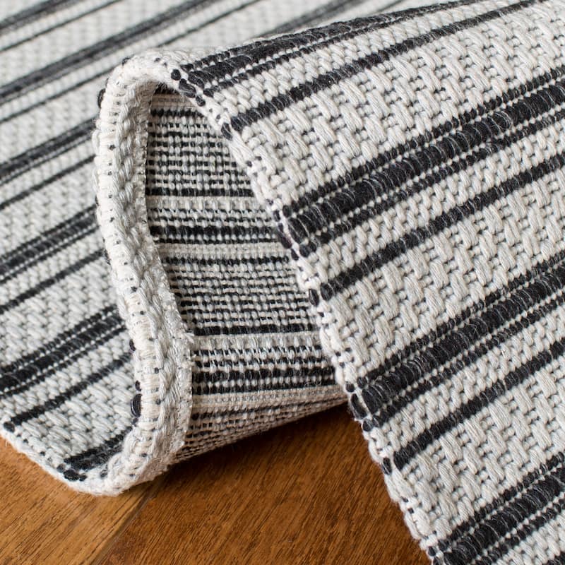 Martha Stewart by SAFAVIEH Unnie Stripe Cotton Rug