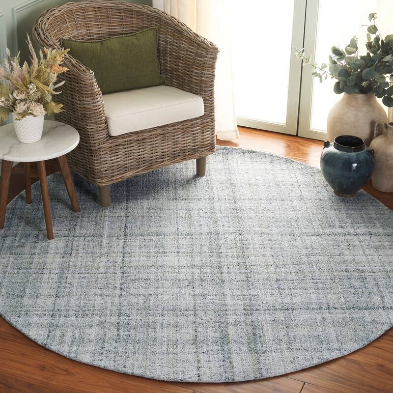 SAFAVIEH Handmade Abstract Sigrin Contemporary Rug - 6' Round - Light Green/Ivory