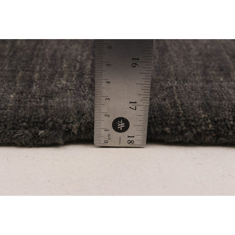 Kashkuli Gabbeh Grey Rug 6'7" x 9'8" - 6'7 x 9'8