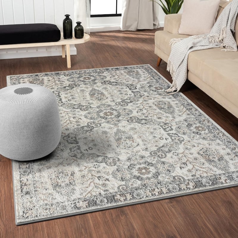 Luxe Weavers Vintage Medallion Area Rug - 5' x 7' - Silver