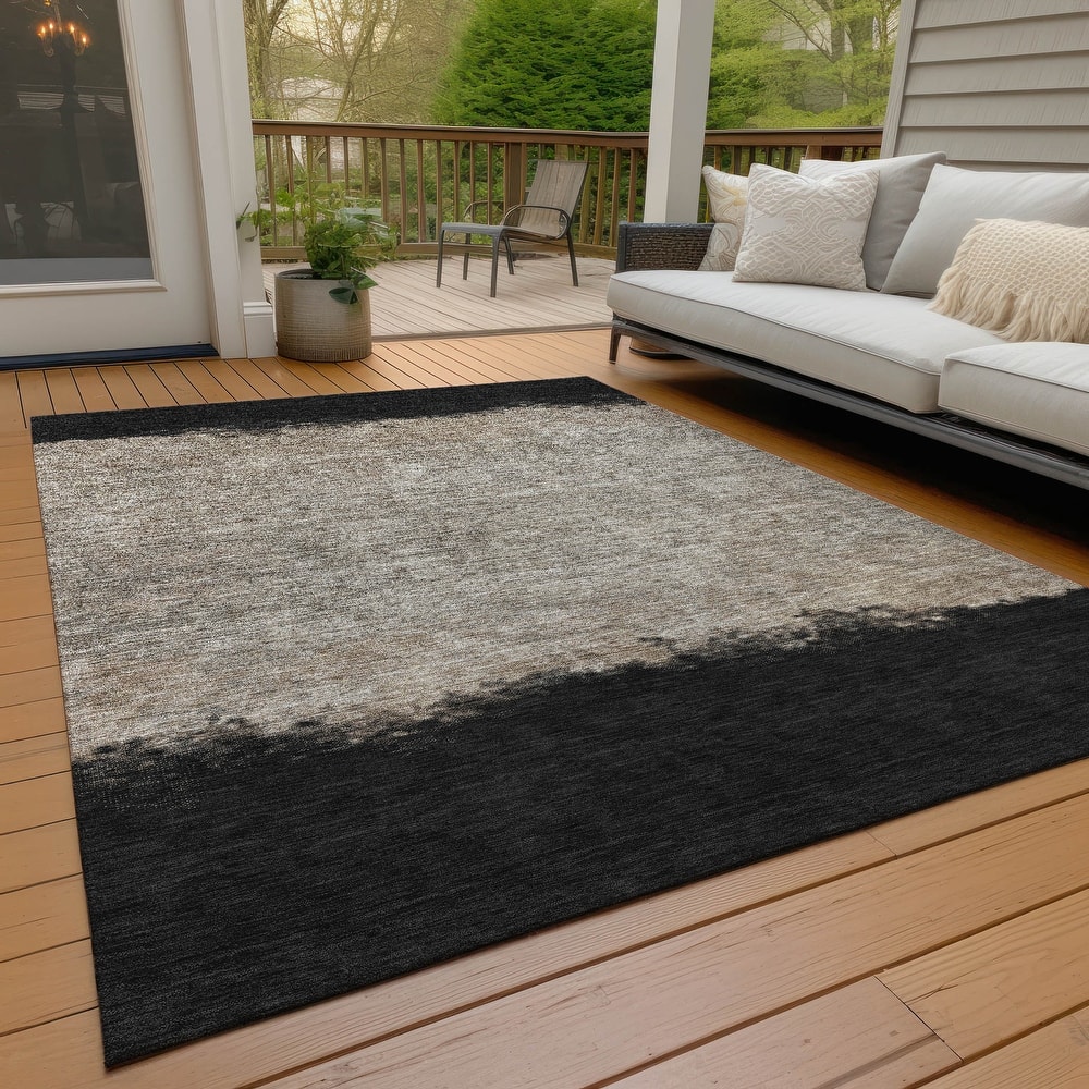 Machine Washable Indoor/Outdoor Border Ombre Chantille Rug