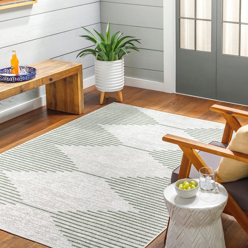 Livabliss Vivianne Modern Geometric Indoor/ Outdoor Area Rug