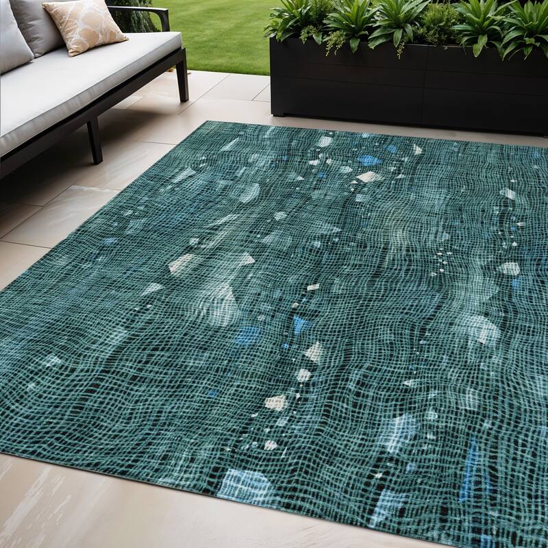 HomeRoots Abstract Transitional Rectangle Outdoor Rug - 5' X 8'