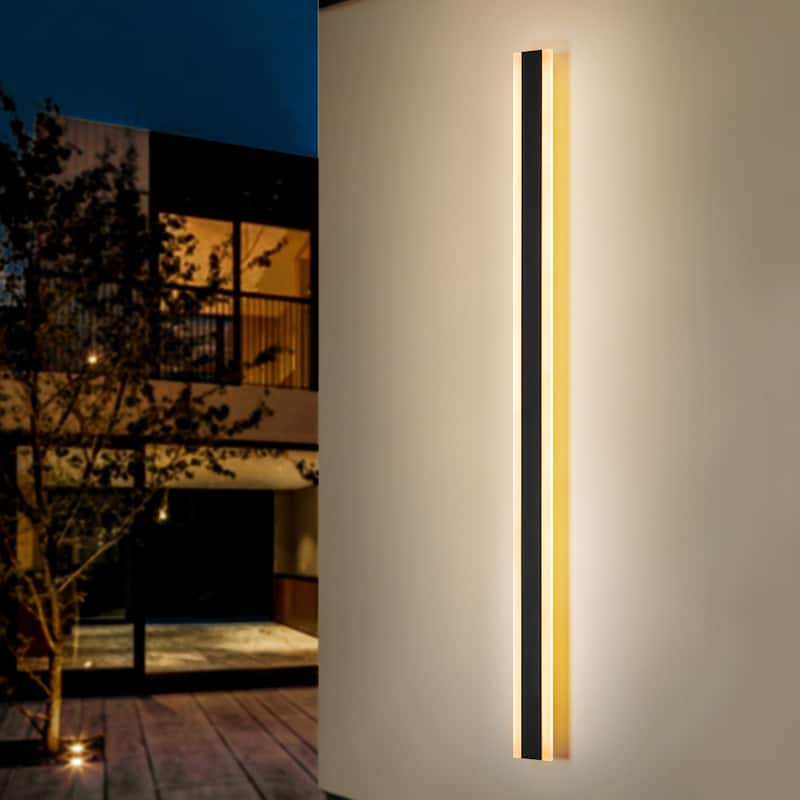 1-Light Modern Linear Strip Acrylic 3000K IP65 Integrated LED Warm Light Waterproof Outdoor Wall Light
