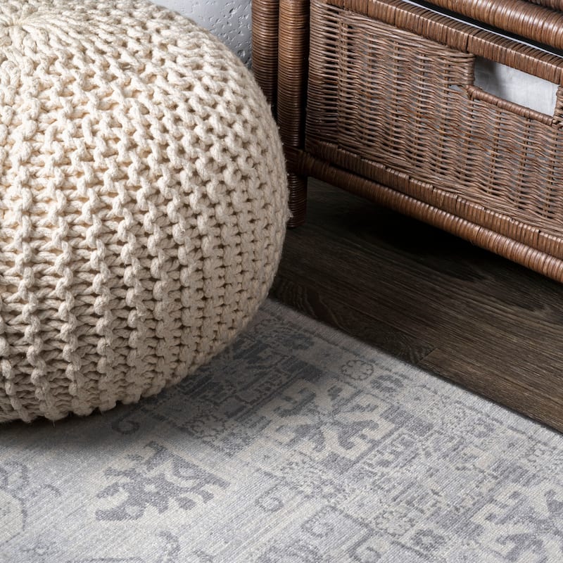 JONATHAN Y Traditional Persian Vintage Area Rug
