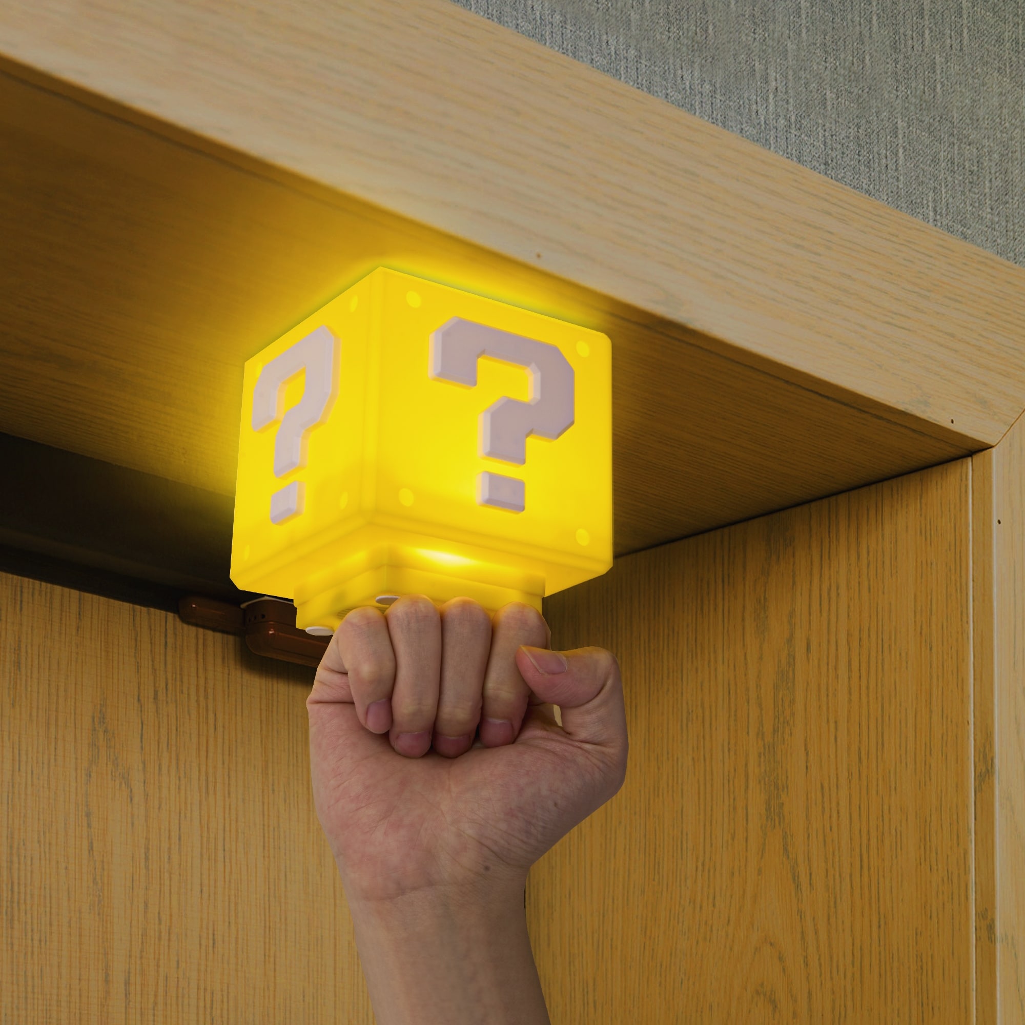 Gaming Novelty LED Night Light with Coin Sound Effect