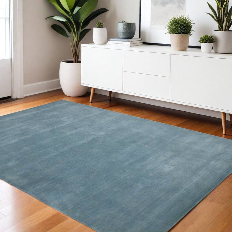 HomeRoots Solid Color Transitional Rectangle Area Rug - 72.00 in. x 48.00 in.  x 0.80 in.