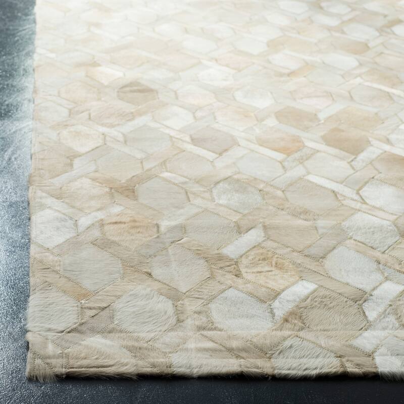 SAFAVIEH Studio Adolfina Handmade Leather Rug