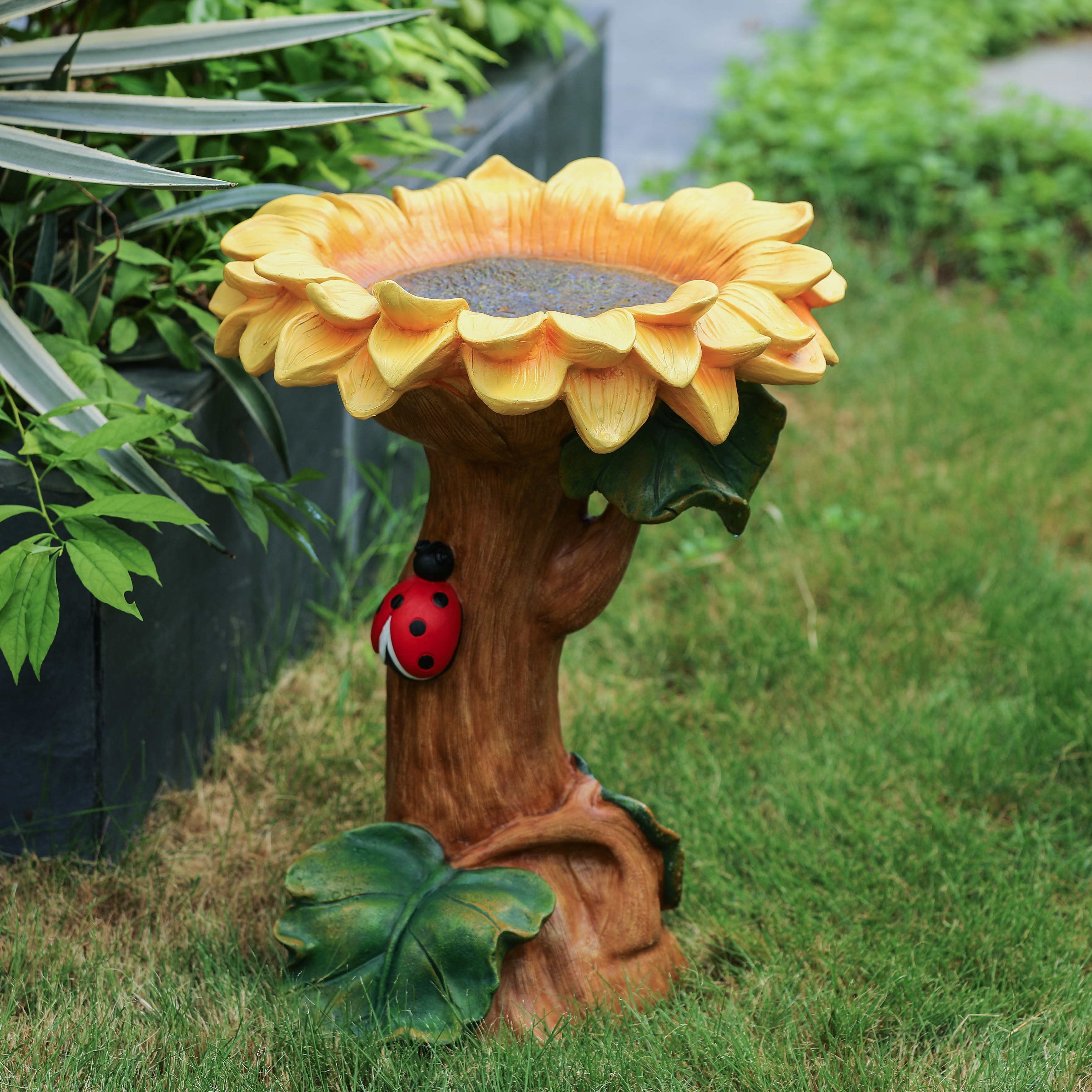 Birds Sunflower Birdbath Water Basin Polyresin Sunflower Bird Bath with Brown Pedestal Handmade Wild Bird Bath Bowls for Outside Home Garden Backyard Landscape Decorations 2021 New Birds Sunflower Birdbath Water Basin Polyresin Sunflower Bird Bath with Brown Pedestal Handmade Wild Bird Bath Bowls for Outside Home Garden Backyard Landscape Decorations 2021 New