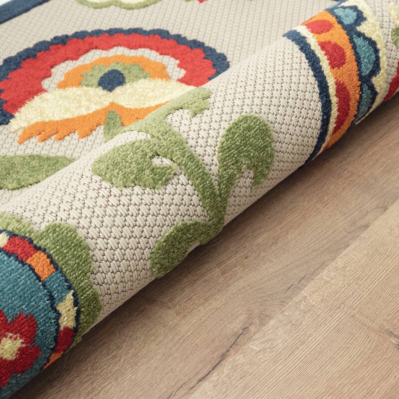 Sevita Floral Paisley Textured Indoor/Outdoor Area Rug