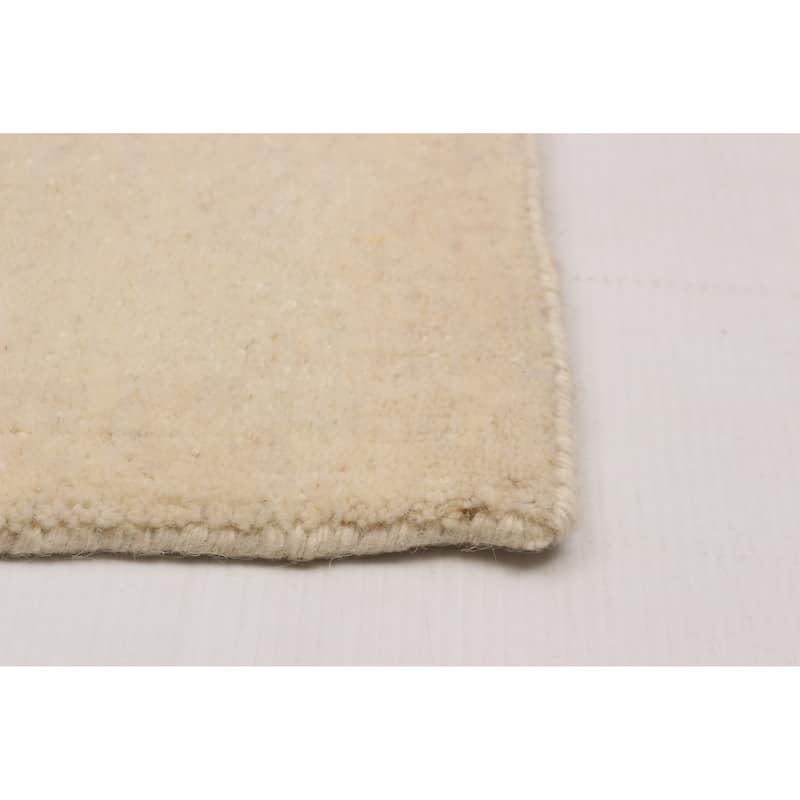 Kashkuli Gabbeh Cream Rug 6'7" x 9'10" - 6'7 x 9'10