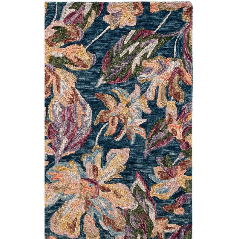 SAFAVIEH Handmade Blossom Clasien French Country Floral Wool Rug