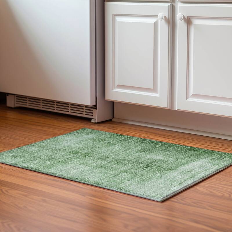 Premium Washable Super Soft Solid Ombre Mayfield Rug - Green - 1'8" x 2'6"