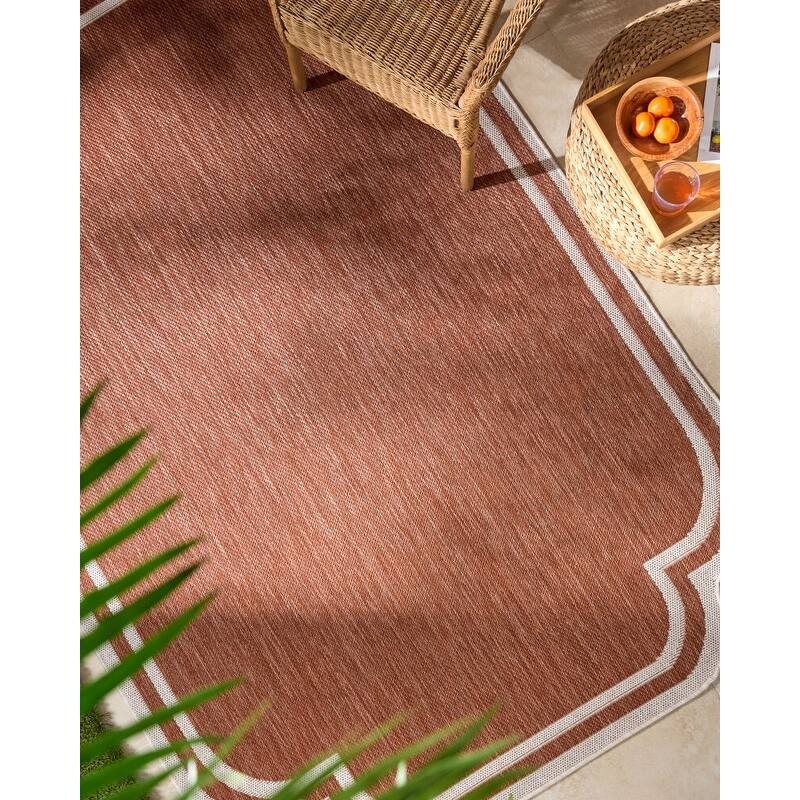Livabliss Miami Beach Traditional Indoor/Outdoor Area Rug - 2'7" x 7'3" - Rust/White