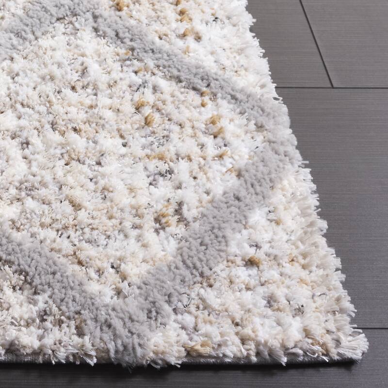 SAFAVIEH Everett Shag Ljubomira 1-inch Thick Rug