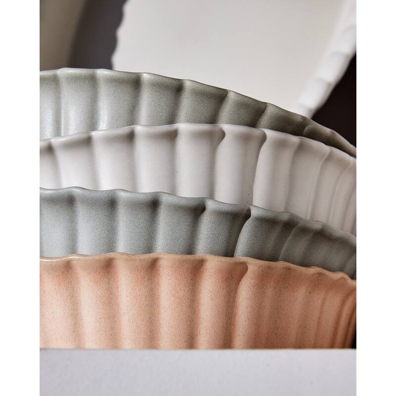 Lafayette Oval Baker - White