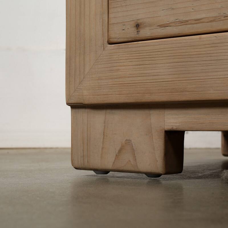 Capri Nightstand with 4 Drawers Weathered Natural Pine 28X18X27H