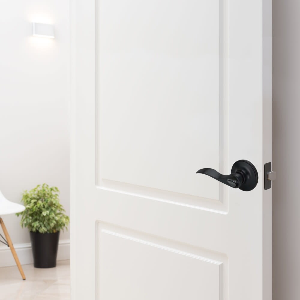 Shop Design House 778902 Springdale Privacy Door Lever Set With Round Rose Matte Black Overstock 30676304