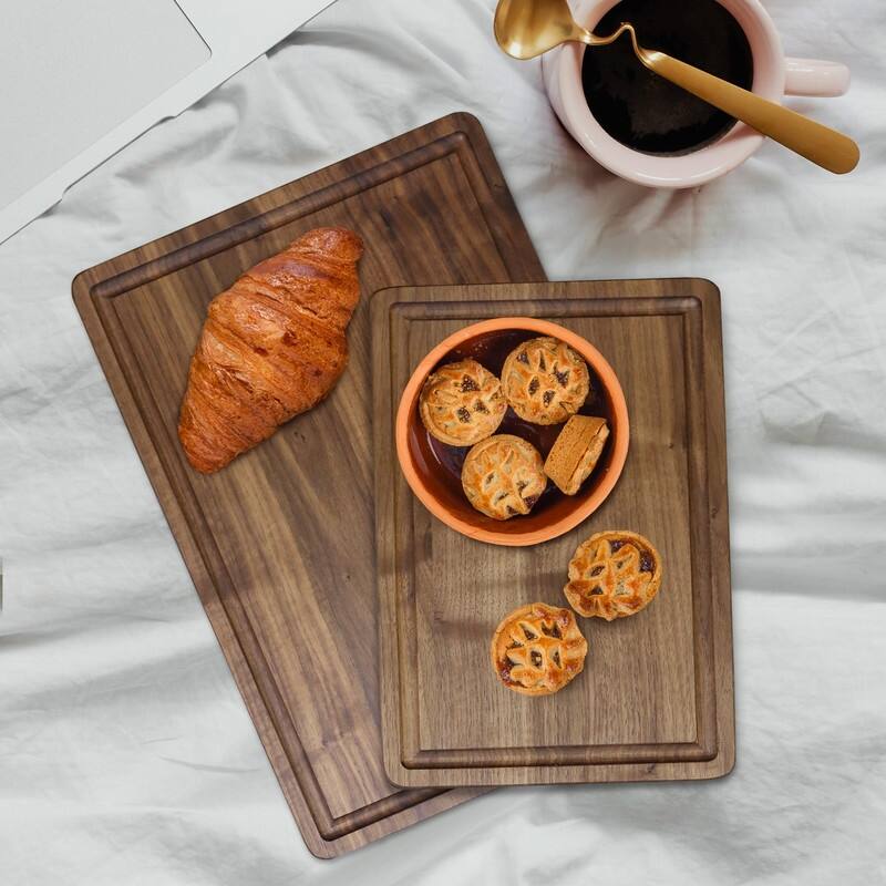 Delice Rectangle Cutting Board with Juice Drip Groove
