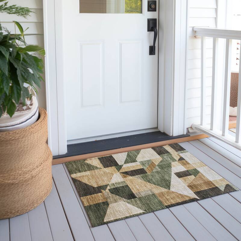 Machine Washable Indoor/ Outdoor Modern Geo Chantille Rug - Fern - 1'8" x 2'6"