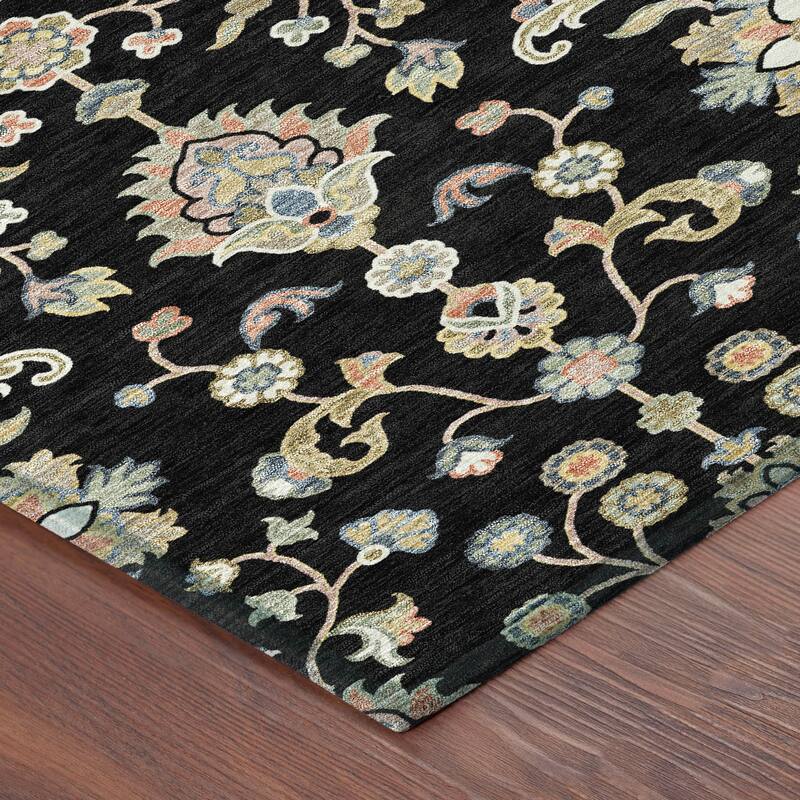 Machine Washable Indoor/ Outdoor Traditional Basalt Chantille Rug