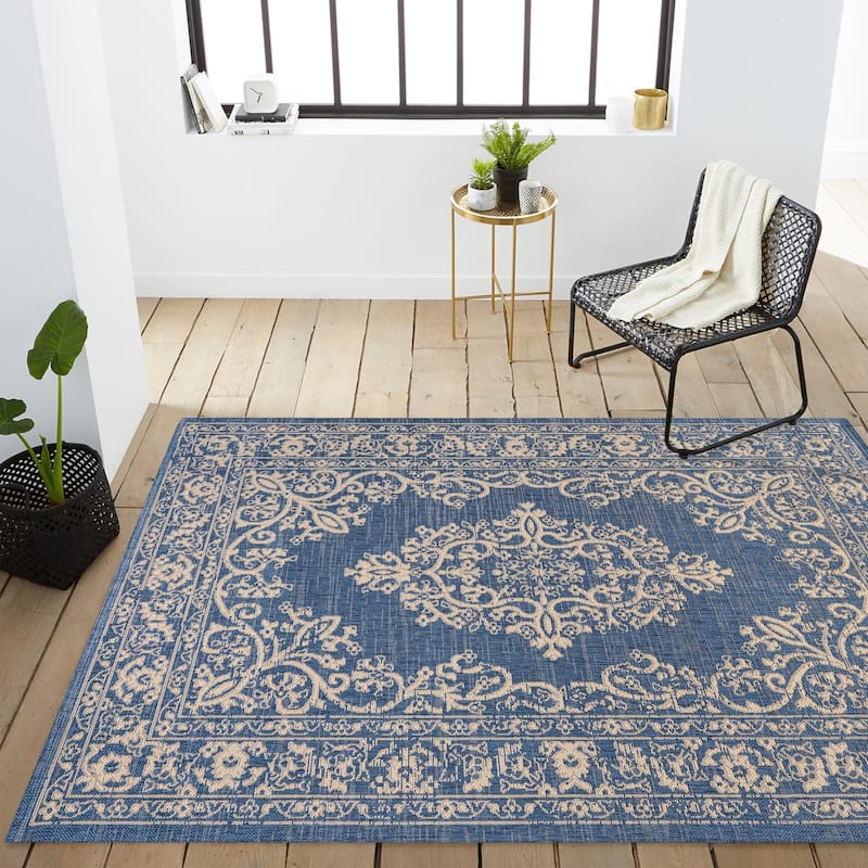 JONATHAN Y Tuscany Filigree Indoor/Outdoor Area Rug
