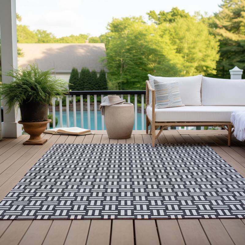 Machine Washable Indoor/ Outdoor Chantille Contempory Crosshatch Rug