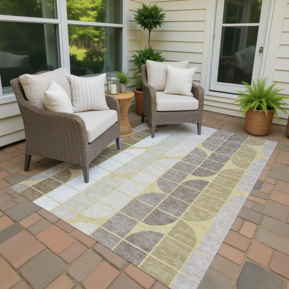 Machine Washable Indoor/ Outdoor Modern Finch Chantille Rug