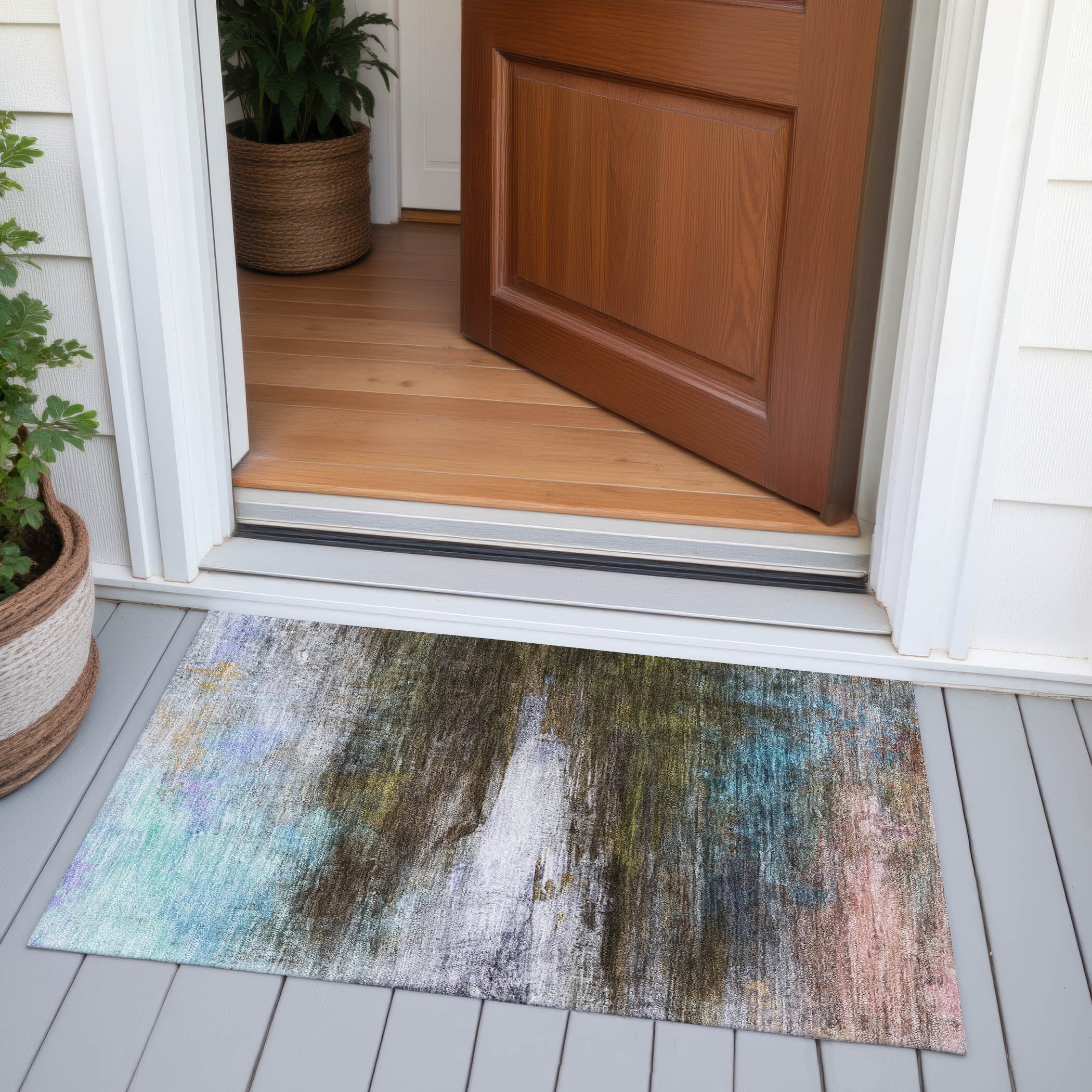 Machine Washable Indoor/Outdoor Modern Sleek Chantille Rug