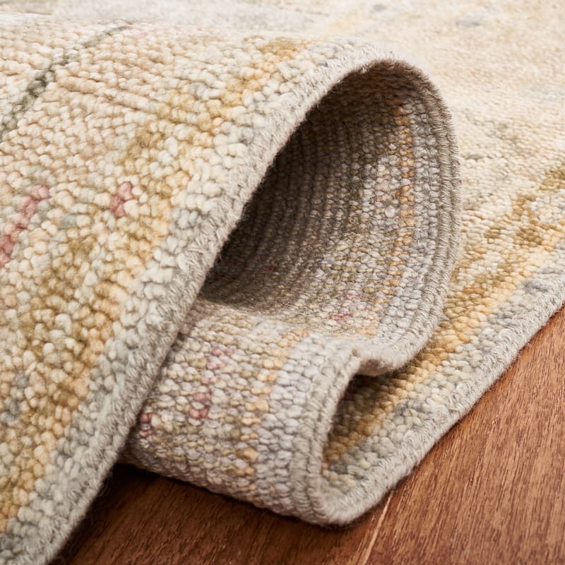 SAFAVIEH Hand-Knotted Samarkand Lyusi Traditional Wool Rug