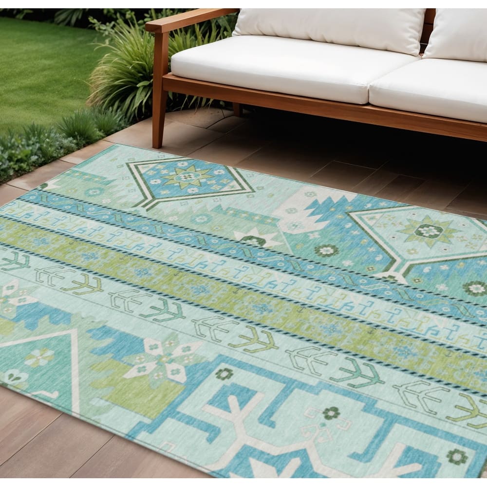 HomeRoots Aztec Transitional Rectangle Outdoor Rug
