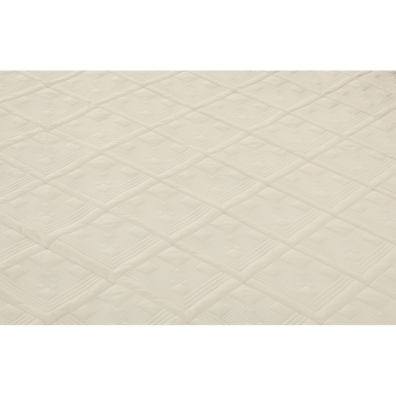 Nanshing Logan 3 Piece Reversible Geometric Quilt Set