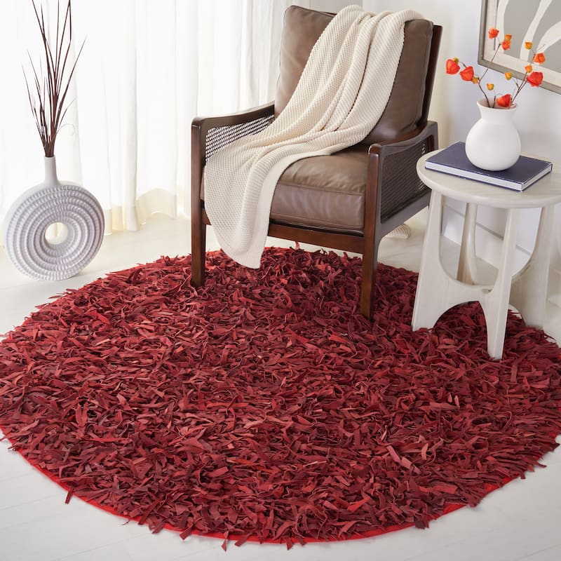 SAFAVIEH Handmade Leather Shag Doinita Modern Decorative Rug - 6' Round - Red
