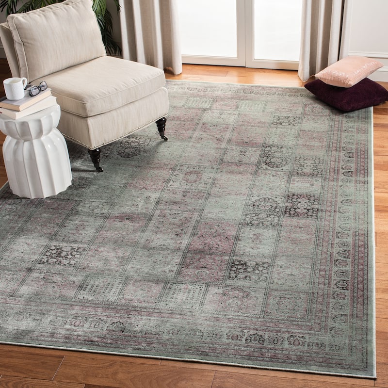 SAFAVIEH Vintage Distressed Boho Rosella Oriental Rug - 6'7" x 9'2" - Amethyst