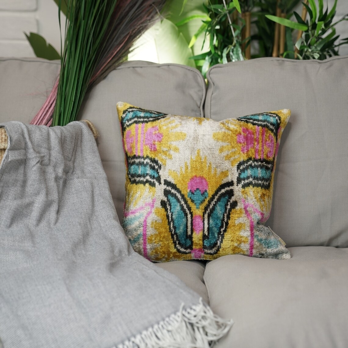 Boho modern throw discount pillows