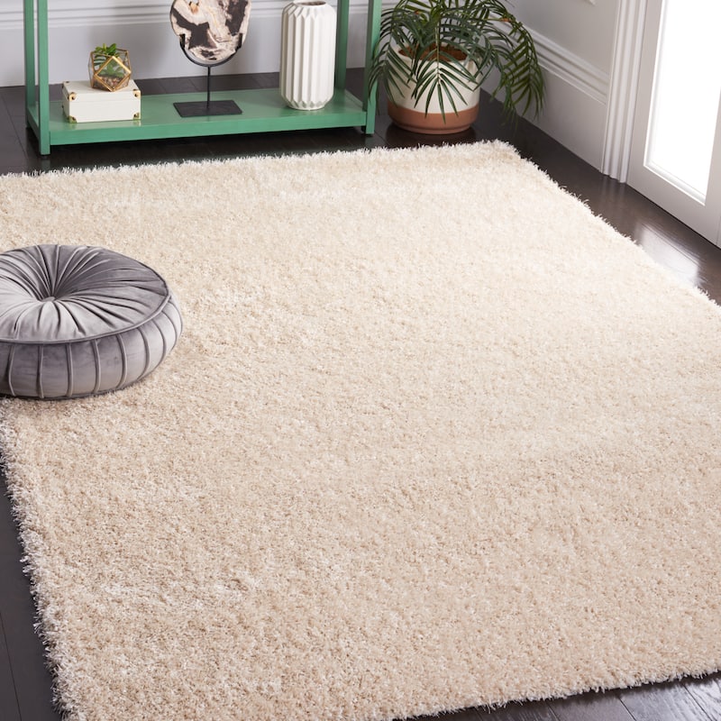 SAFAVIEH Charlotte Shag Truc Solid 2-inch Thick Rug - 4' x 6' - Ivory