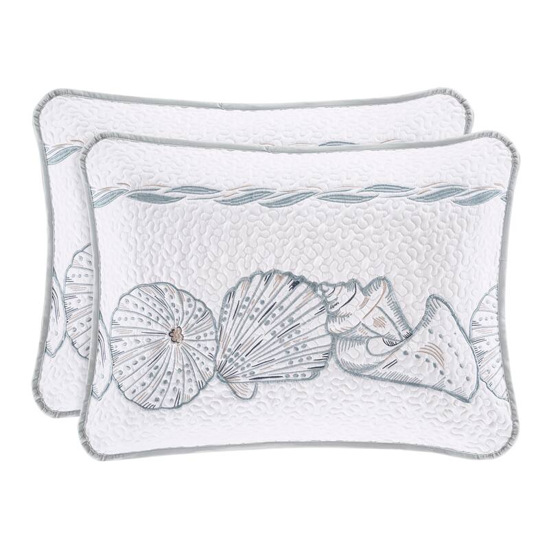 Royal Court Water Front Coastal Quilt Set