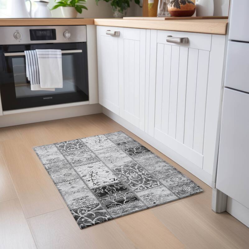 Garo Patchwork Weather Resistant Blended Style Outdoor Rug