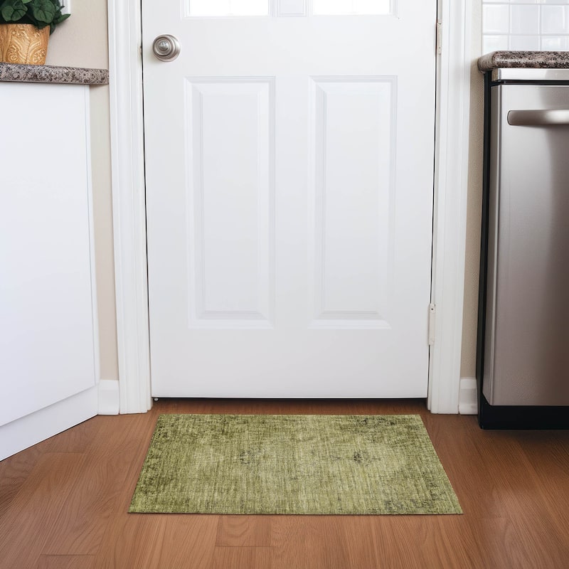 Machine Washable Indoor/ Outdoor Chantille Traditional Vintage Rug - Khaki - 1'8" x 2'6"