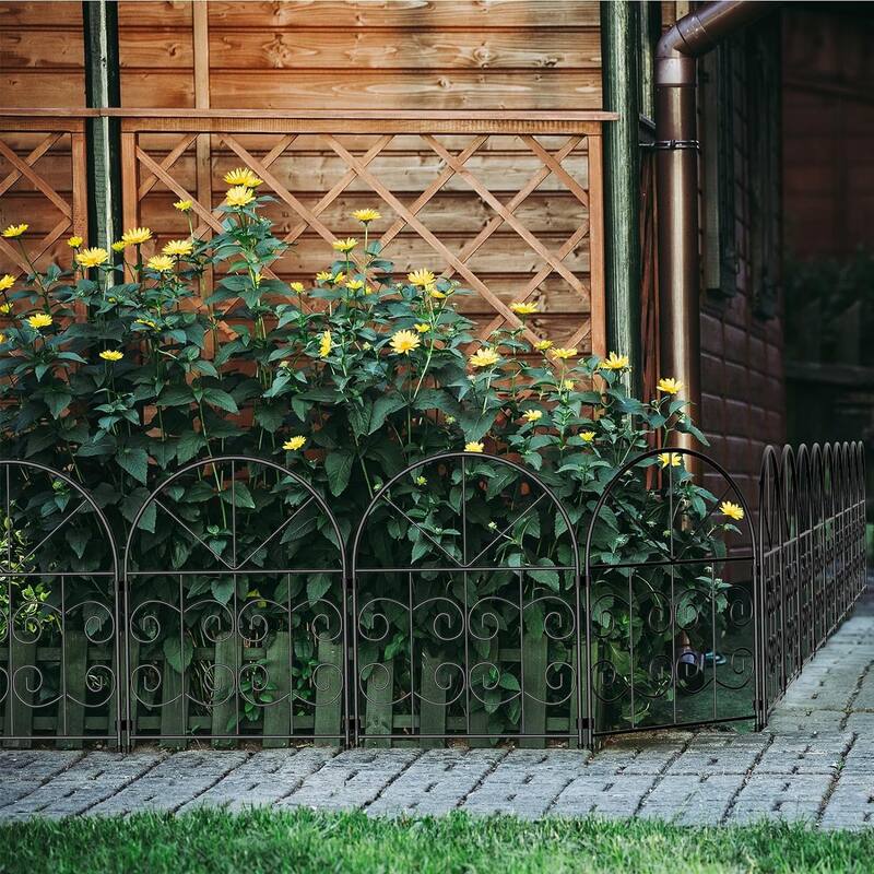 Decorative Garden Fence, 22in(H) x 13in(L)