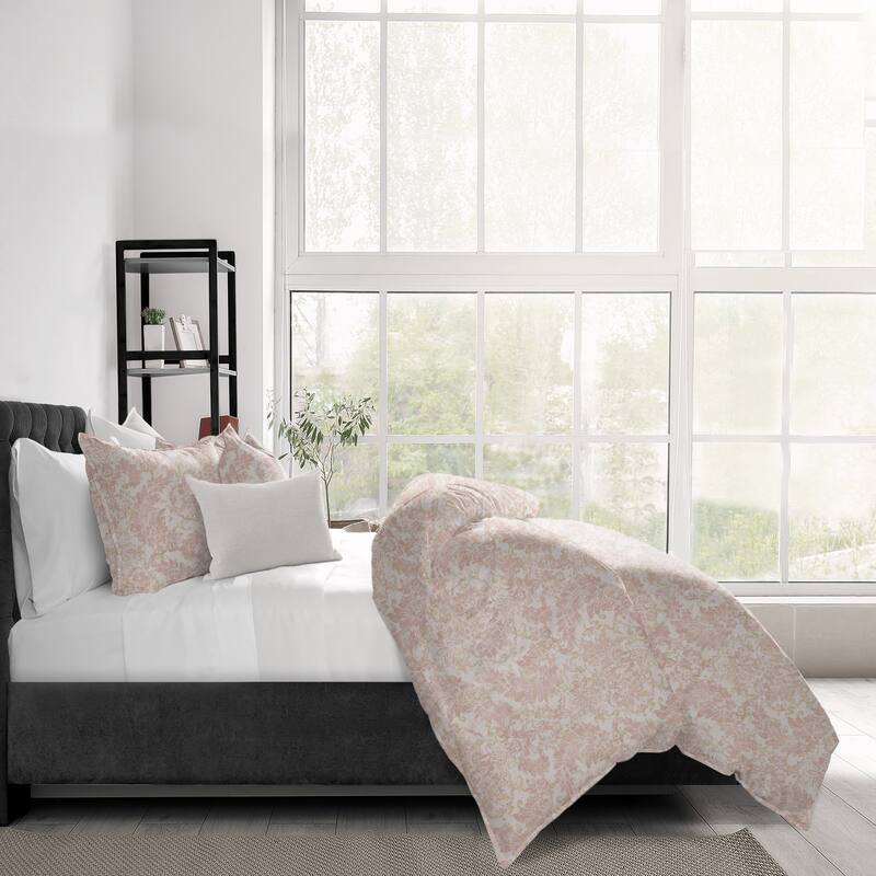 Damaskus Linen Blush Comforter & Pillow Sham Set.