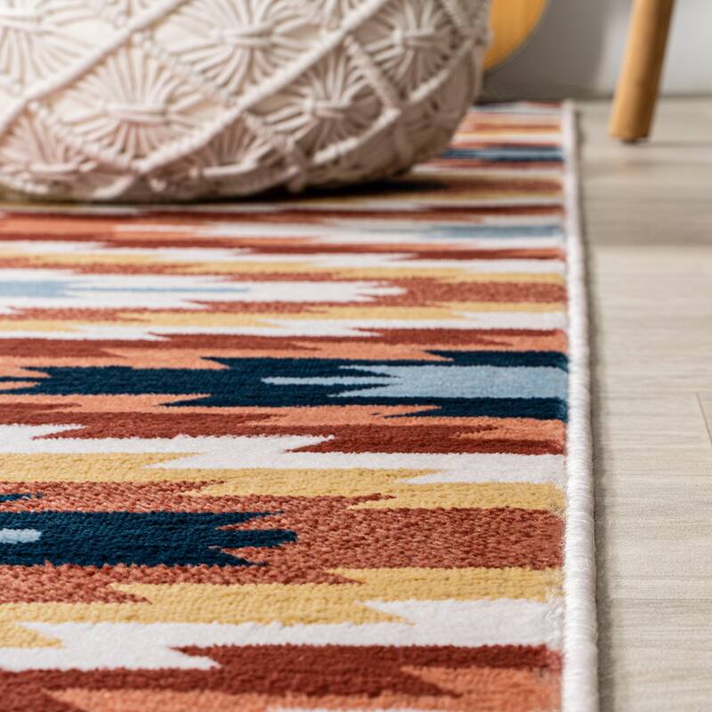 JONATHAN Y Flow High-Low Two-Tone Monstera Leaf Area Rug