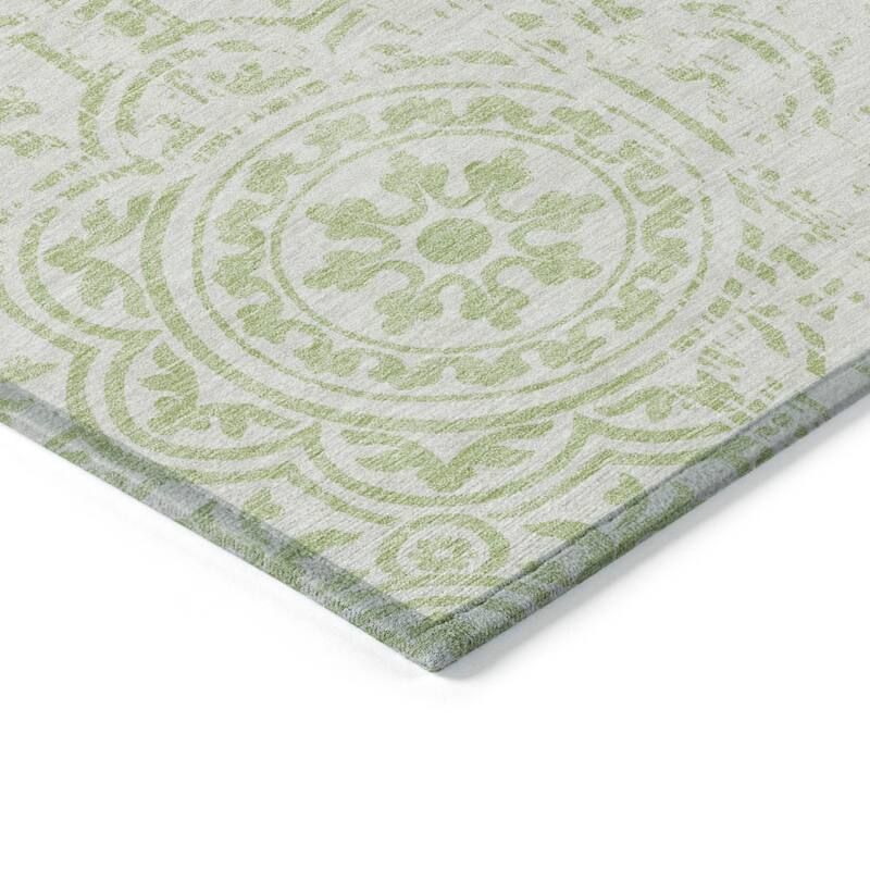 HomeRoots Medallion Transitional Rectangle Outdoor Rug