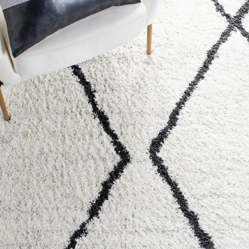 SAFAVIEH August Shag Yukine Trellis 1.26-inch Thick Rug
