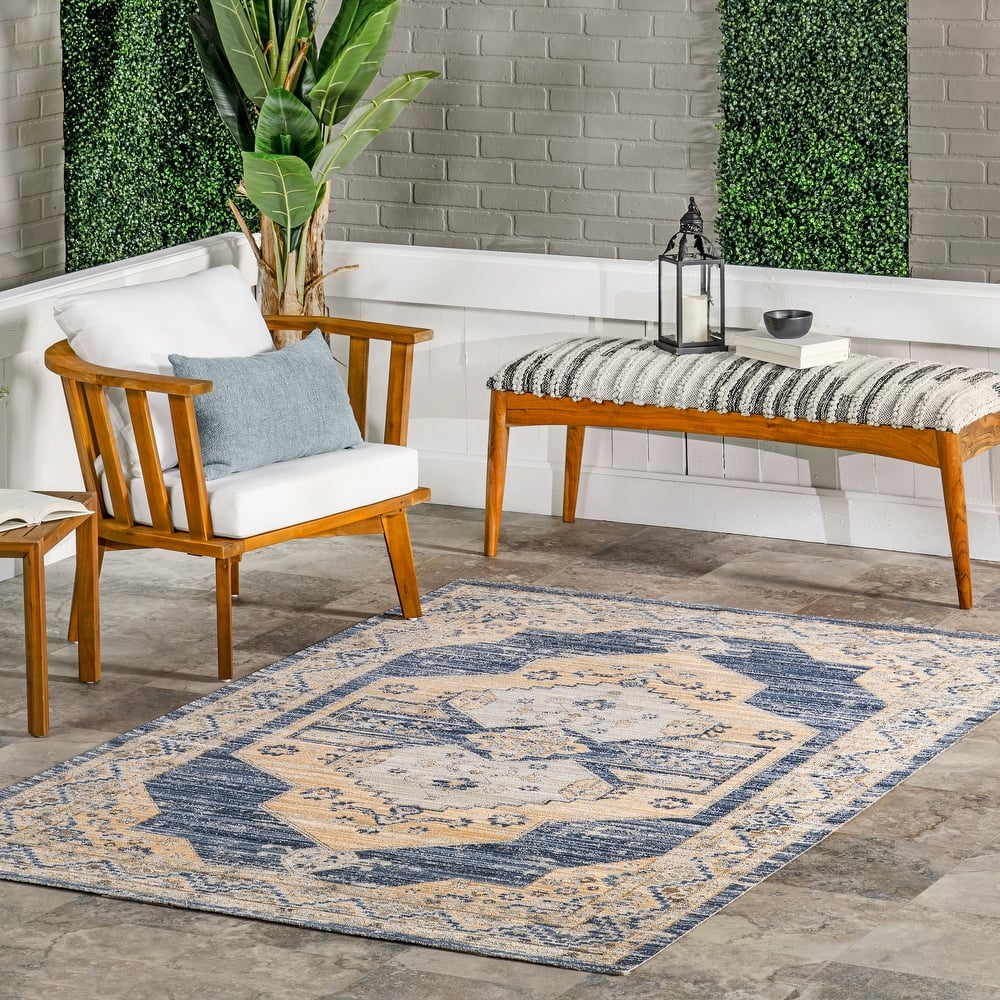 Nuloom Zazie Traditional Machine Washable Indoor/Outdoor Area Rug